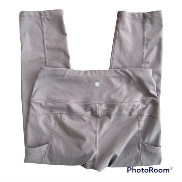 Apana gray crop leggings with wide waistband and two side pockets, size M - Picture 6 of 7